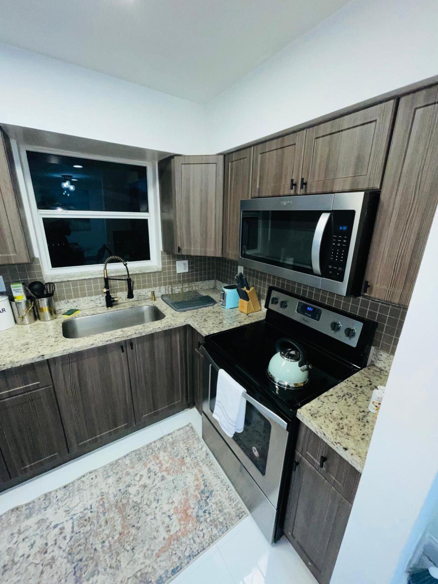 Cozy Comfy House Βίλα Pembroke Pines Εξωτερικό φωτογραφία